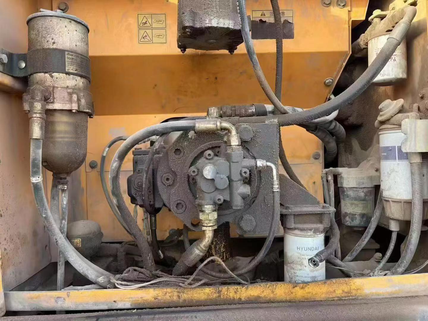 Used Hyundai R215-7 Excavator 2018 Model / 5