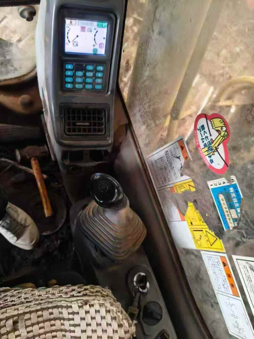 Used Komatsu PC200 Excavator 2016 Model / 2