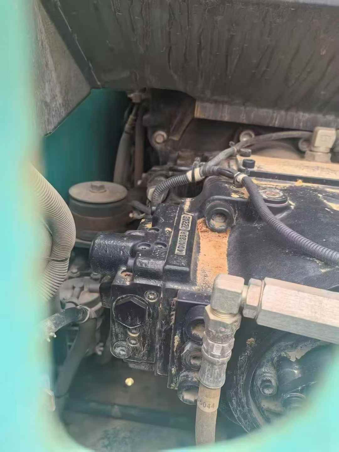 Used Kobelco SK200 Excavator 2018 Model / 3