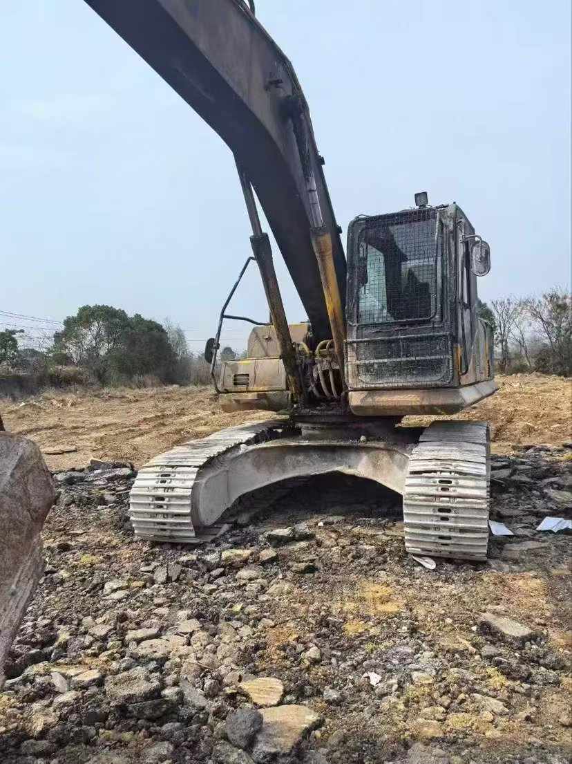 Used Komatsu PC210-8 Excavator 2017 Model / 6