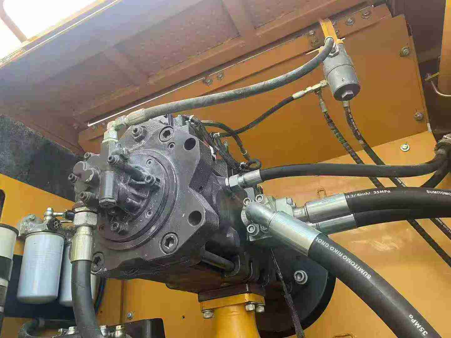 Used Sany SY750H Excavator 2022 Model / 8