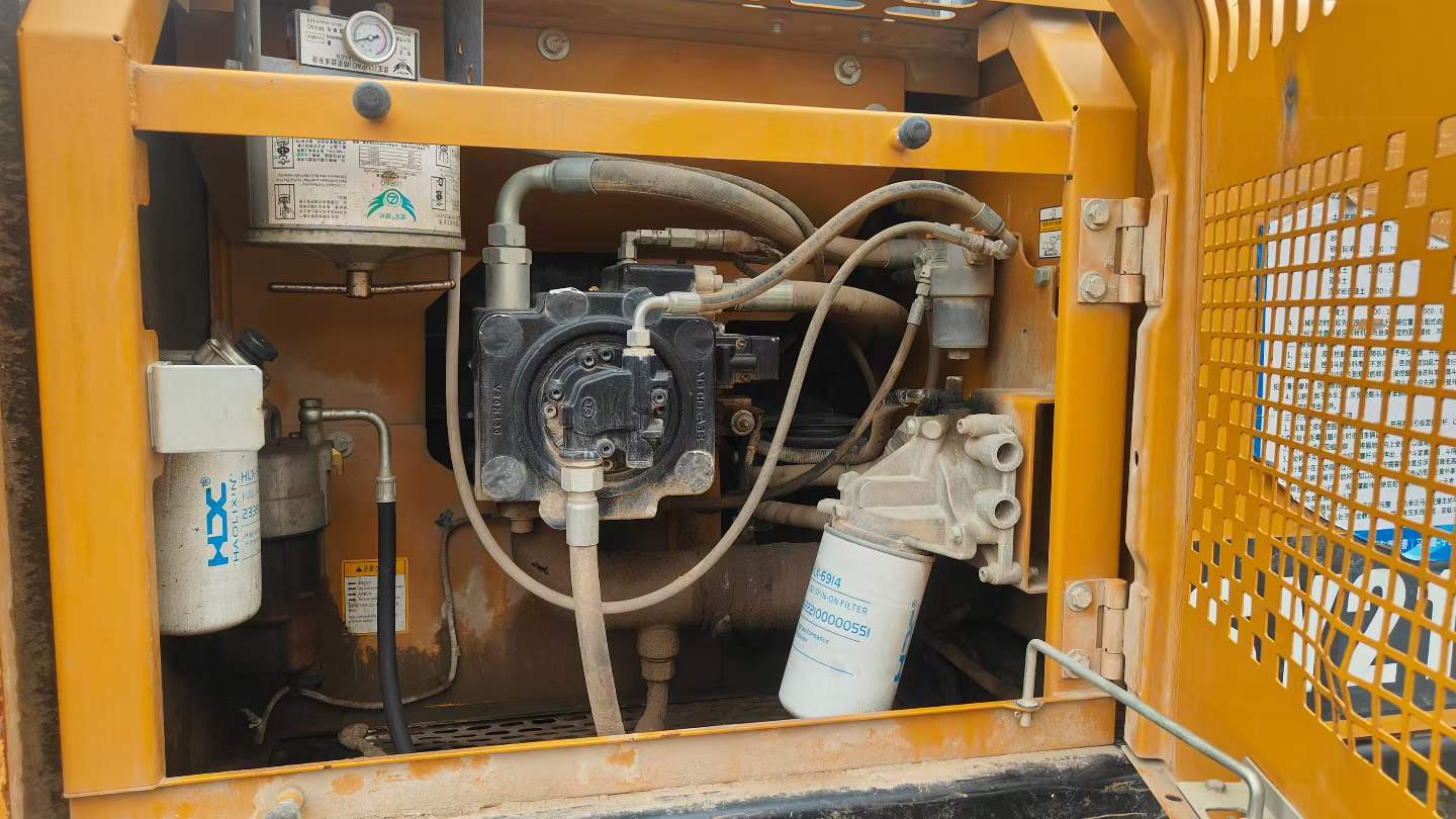 Used Sany SY205C Excavator 2020 Model / 9