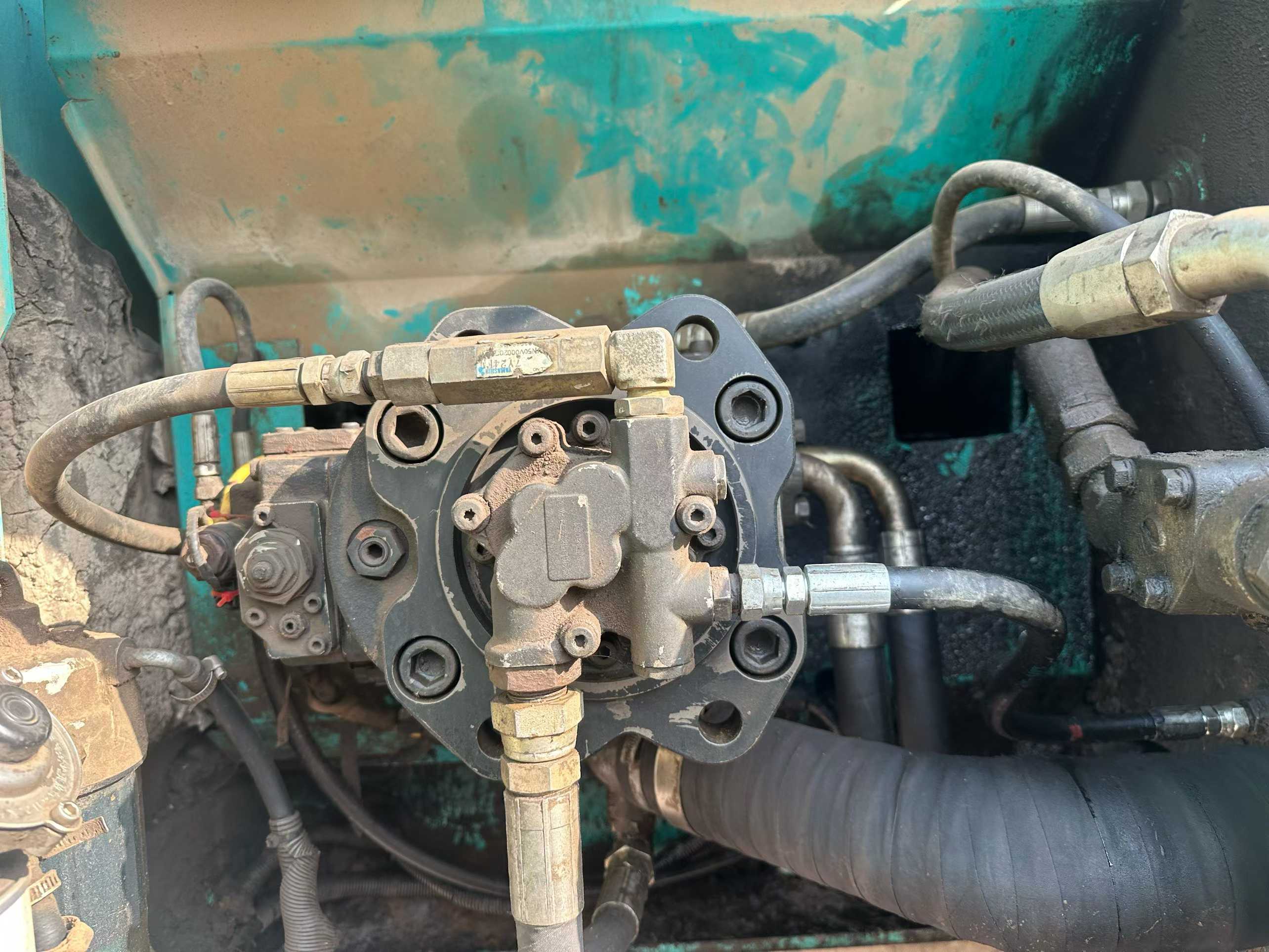 Used Kobelco SK200 Excavator 2008 Model / 4