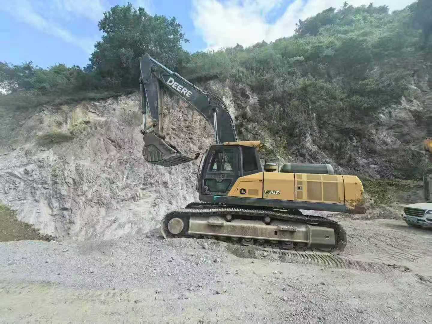 Used JohnDeere E360 Excavator 2017 Model / 8