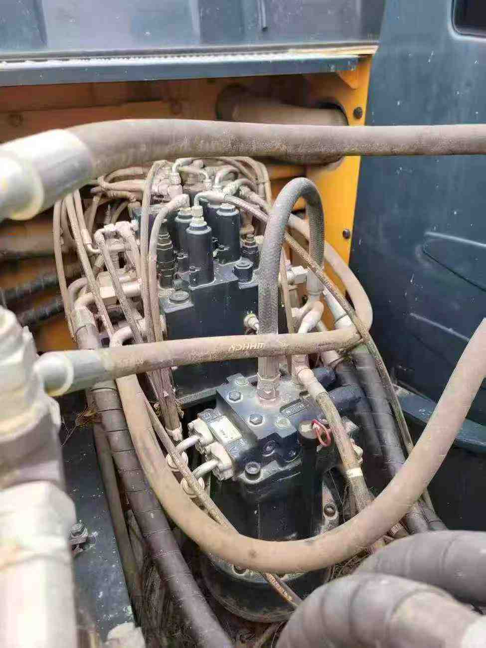 Used Hyundai R150-7 Excavator 2021 Model / 3