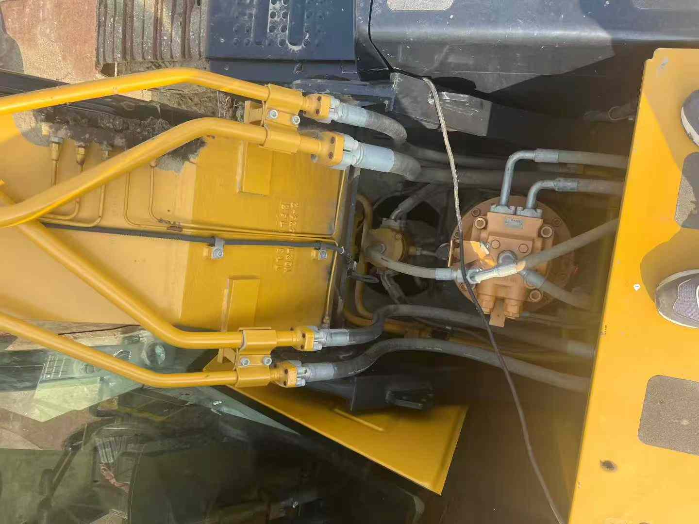 Used Sany SY215C Excavator 2021 Model / 4