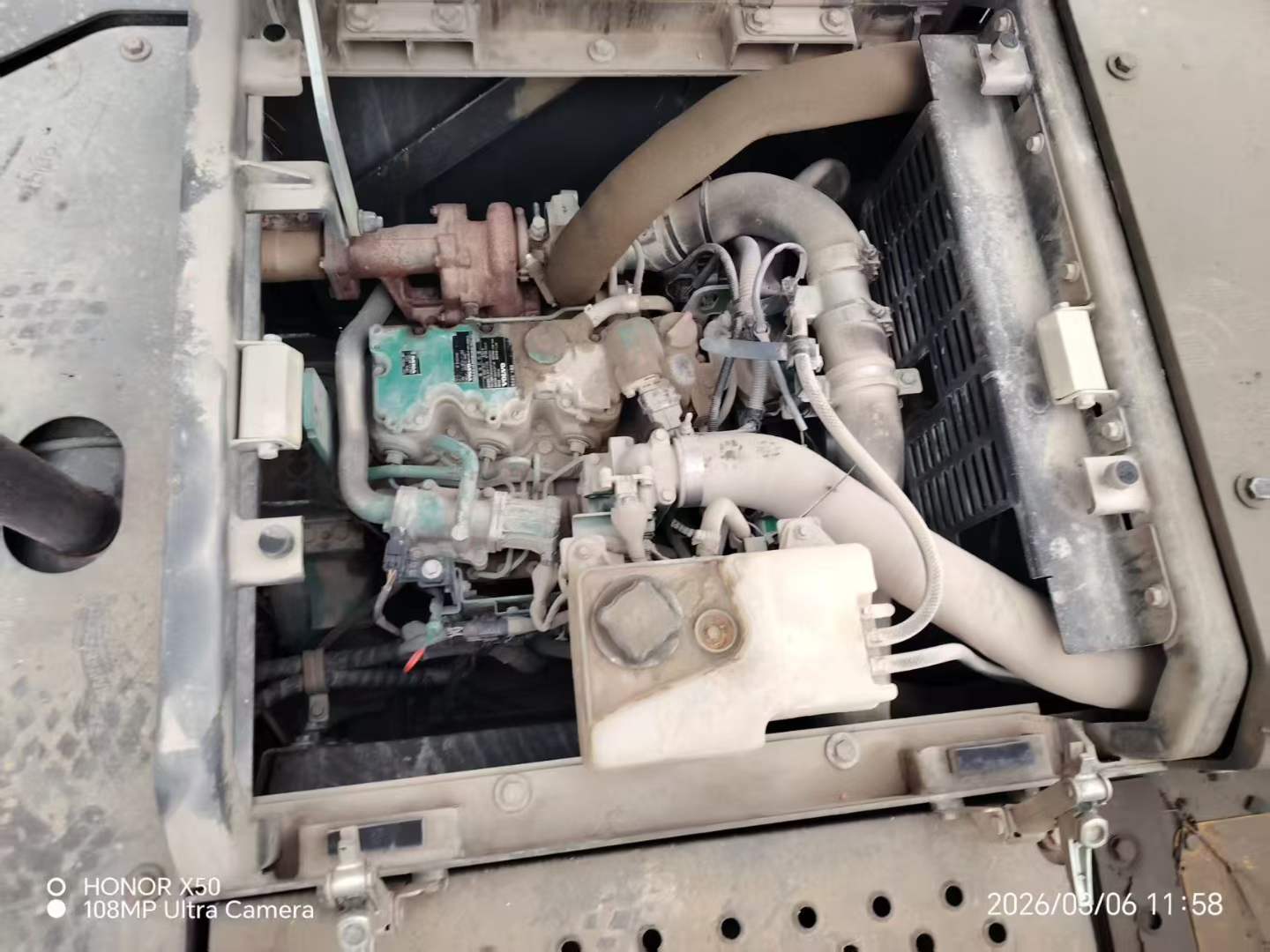 Used Volvo L120E Excavator 2020 Model / 7