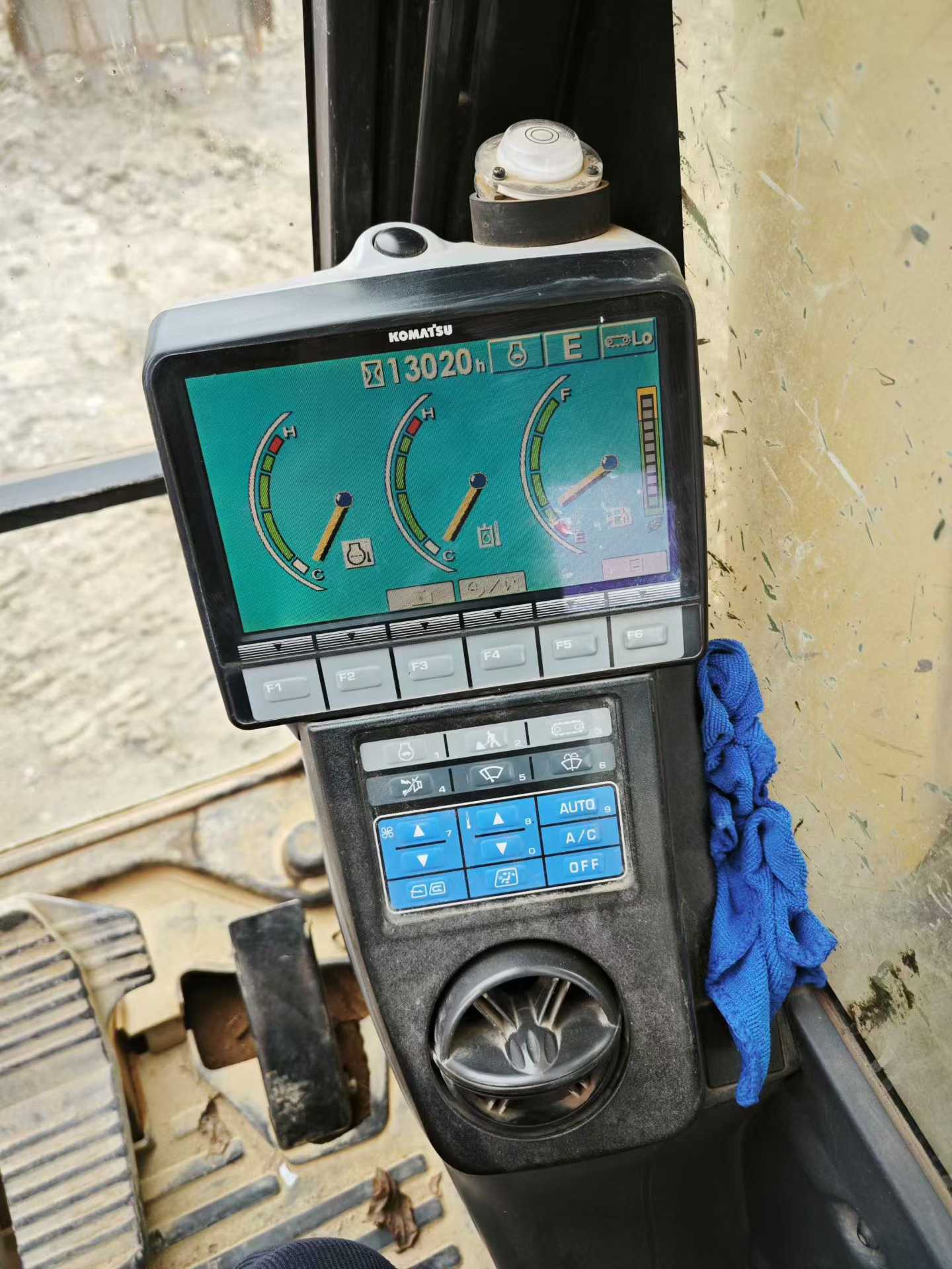 Used Komatsu PC200-8 Excavator 2016 Model / 5