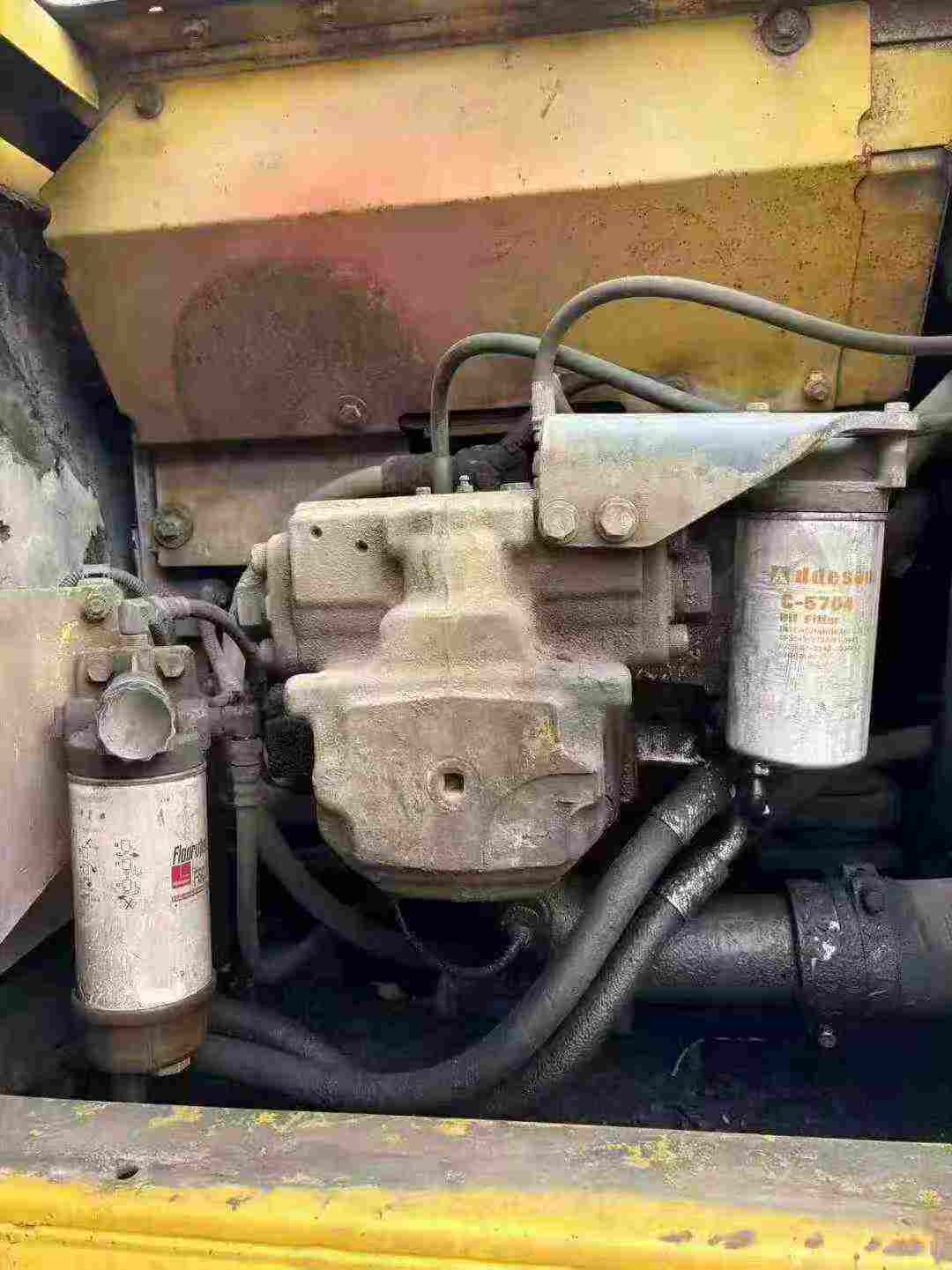 Used Komatsu PC240-6 Excavator 2010 Model / 6