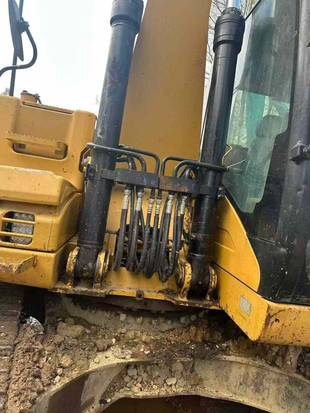 Used Caterpillar 320D Excavator 2016 Model / 4