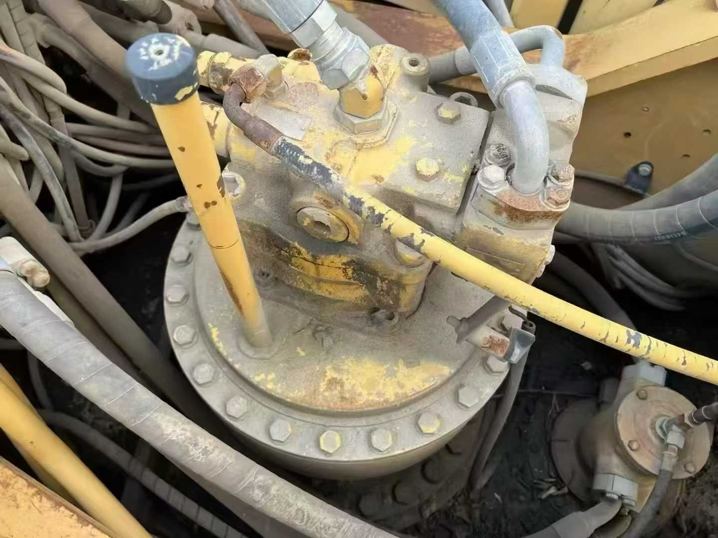 Used Caterpillar 330C Excavator 2016 Model / 3