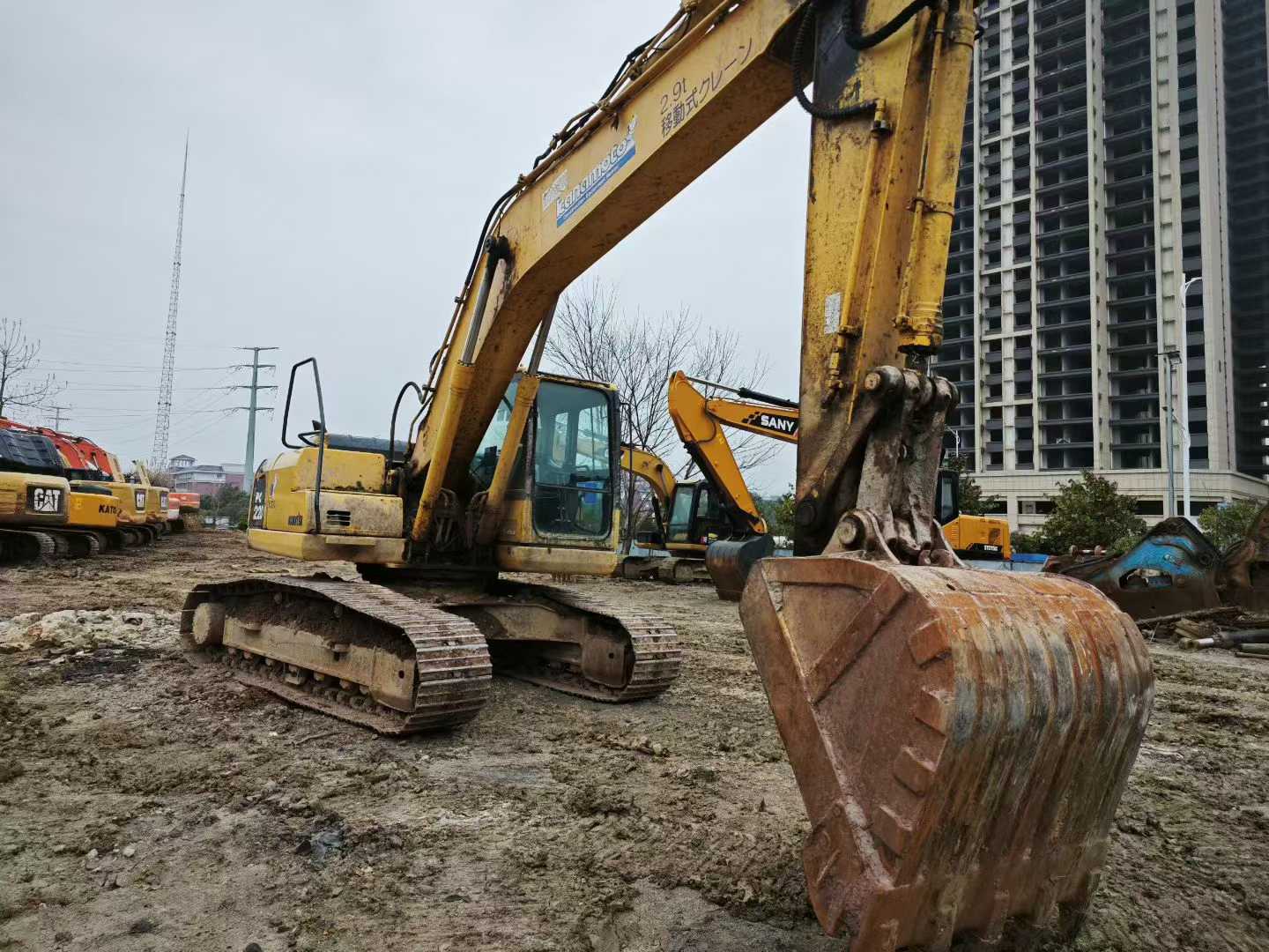 Used Komatsu PC200-8 Excavator 2016 Model / 8