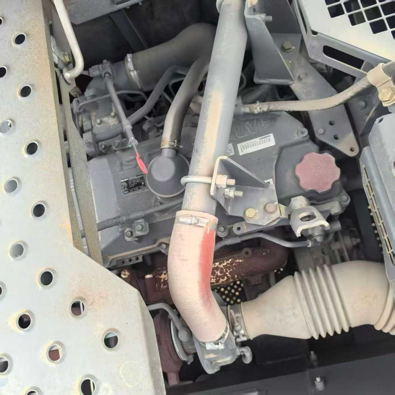 Used Hitachi ZX260-3G Excavator 2016 Model / 6