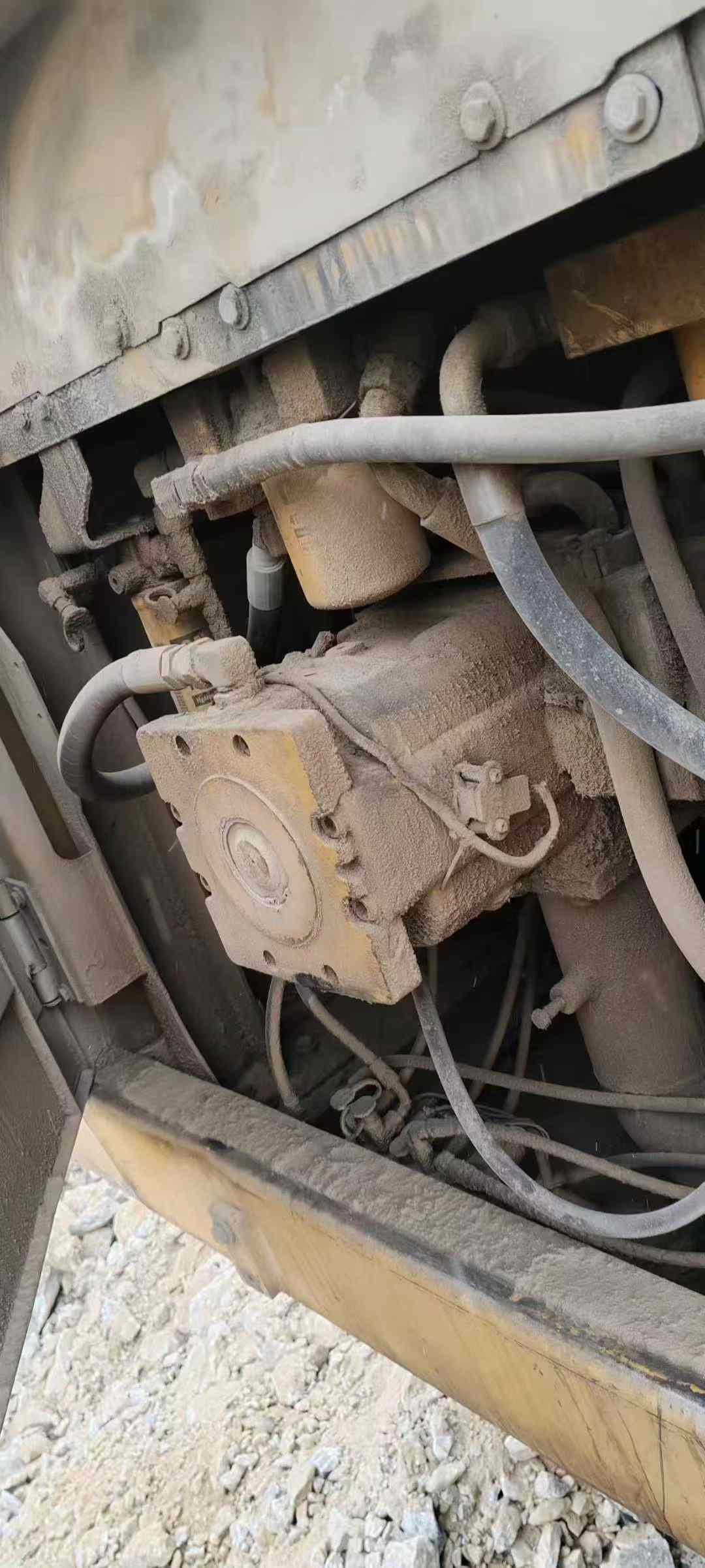 Used Caterpillar 374D Excavator 2016 Model / 6