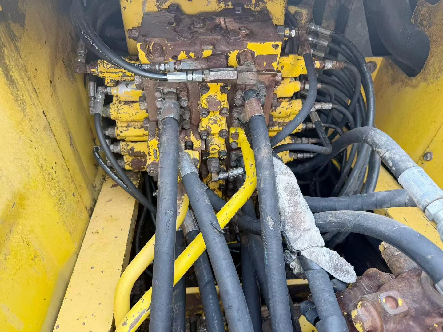 Buy Komatsu PC220-7 Used Excavator / 5 Used Komatsu PC220-7 Excavator 2016 Model / 5