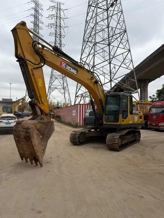 Buy XCMG XE200 Used Excavator / 1