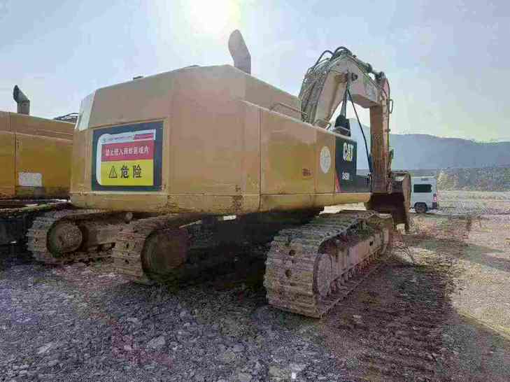 Buy Caterpillar 349E Used Excavator / 1