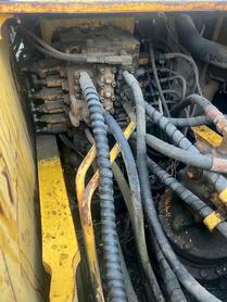 Buy Komatsu PC210-6 Used Excavator / 8 Used Komatsu PC210-6 Excavator 2007 Model / 8