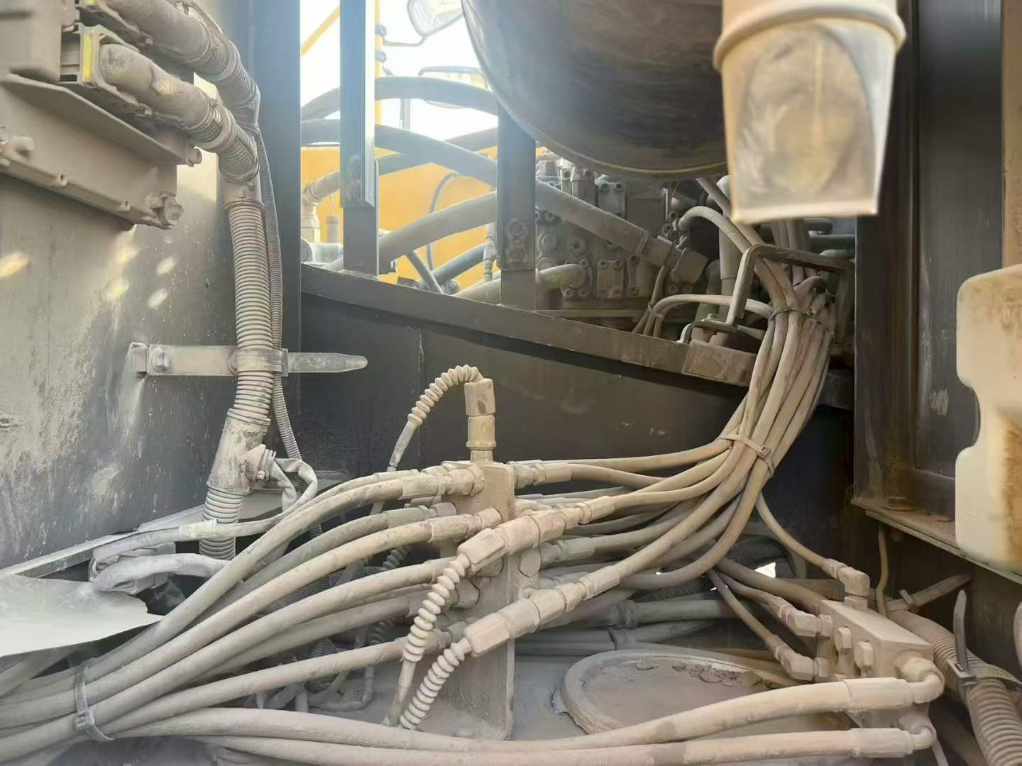 Buy Volvo L350F Used Excavator / 8 Used Volvo L350F Excavator 2019 Model / 8