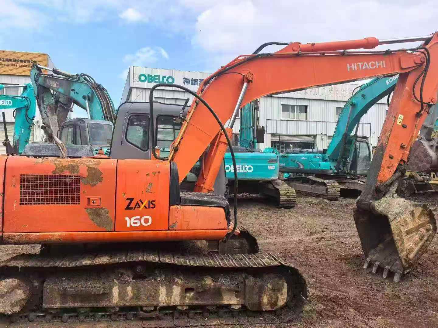 Used Hitachi EX130 Excavator 2013 Model / 2