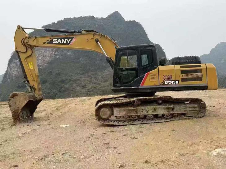 Buy Sany SY245H Used Excavator / 1