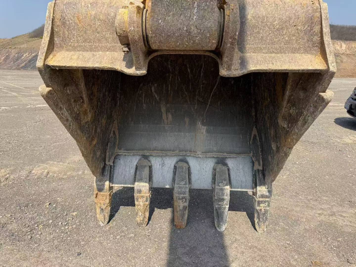 Buy Komatsu PC390LC-8M0 Used Excavator / 9 Used Komatsu PC390LC-8M0 Excavator 2020 Model / 9