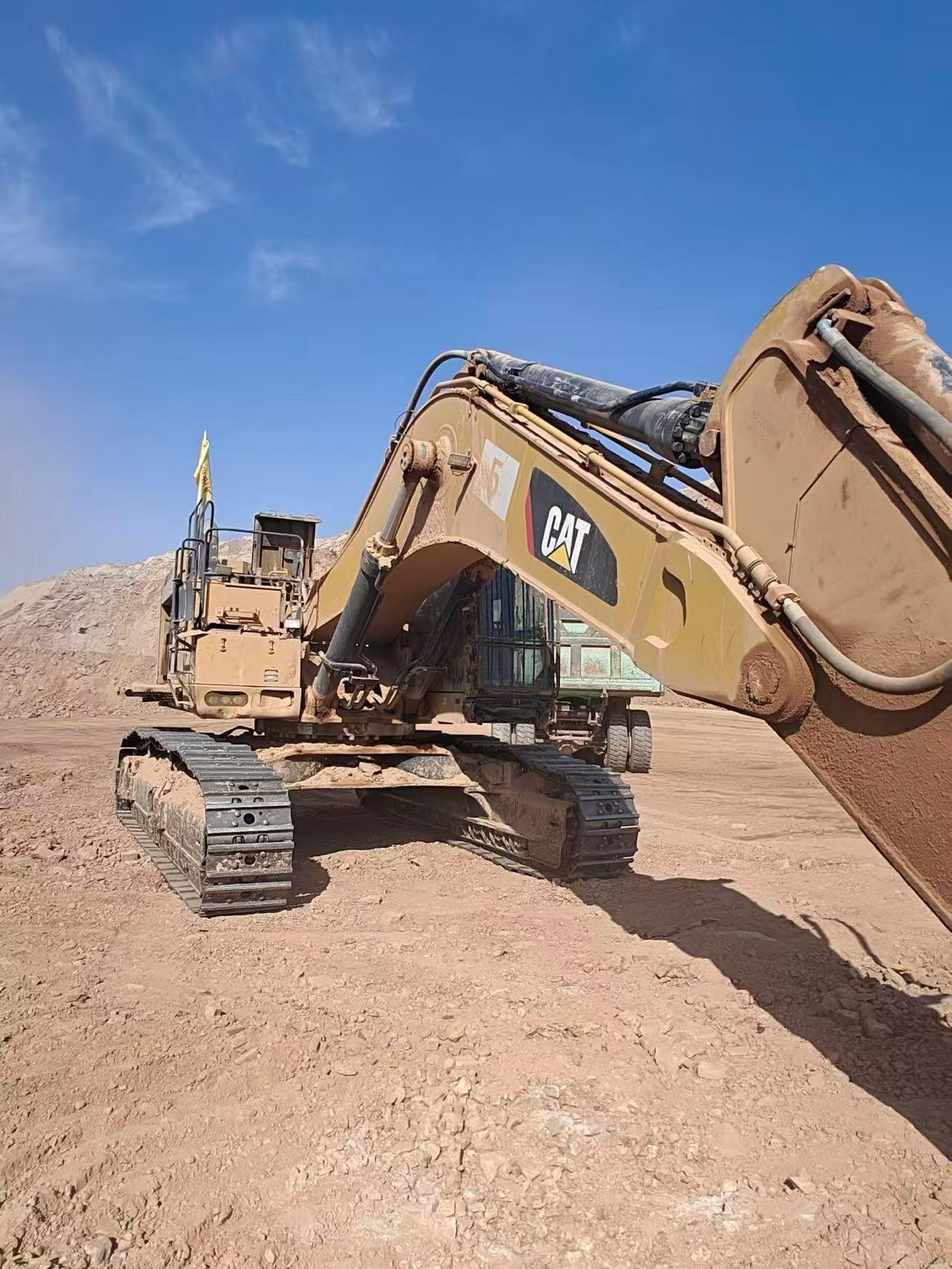 Buy Caterpillar 374D Used Excavator / 3 Used Caterpillar 374D Excavator 2018 Model / 3