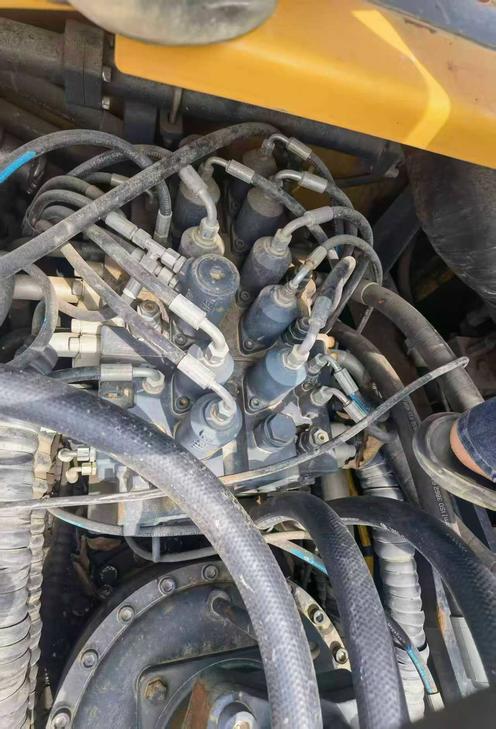 Buy XCMG XE490D Used Excavator / 1