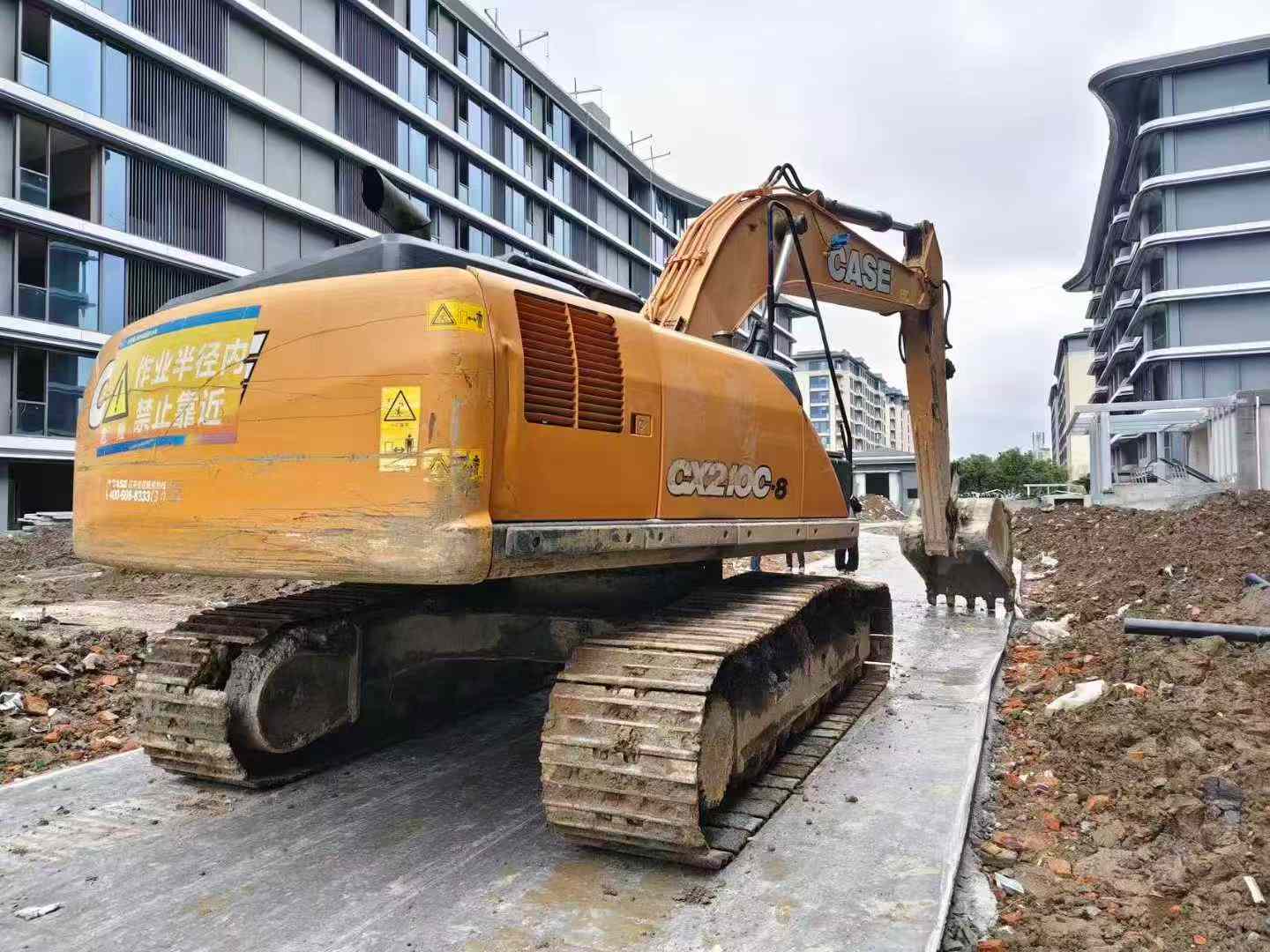 Buy Case CX210C-8 Used Excavator / 1