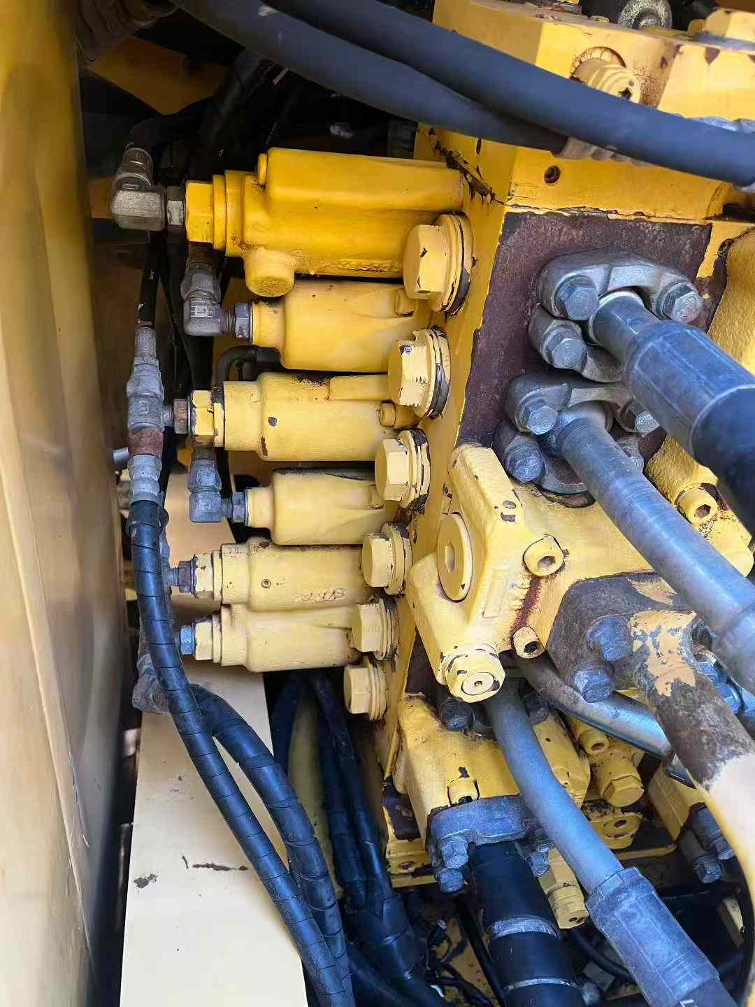 Used Komatsu PC200-8N1 Excavator 2016 Model / 2