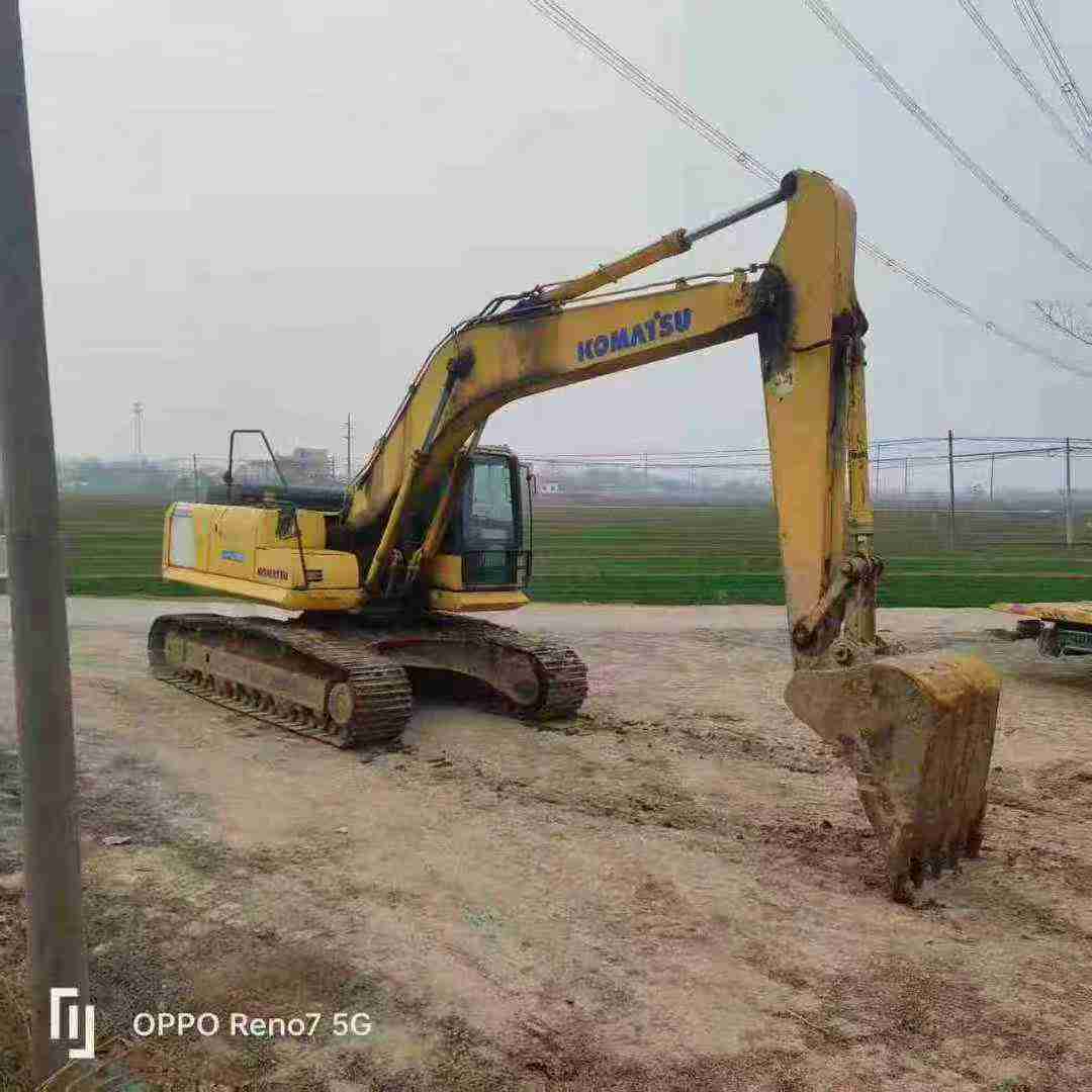 Buy Komatsu PC210LC-8 Used Excavator / 2 Used Komatsu PC210LC-8 Excavator 2011 Model / 2