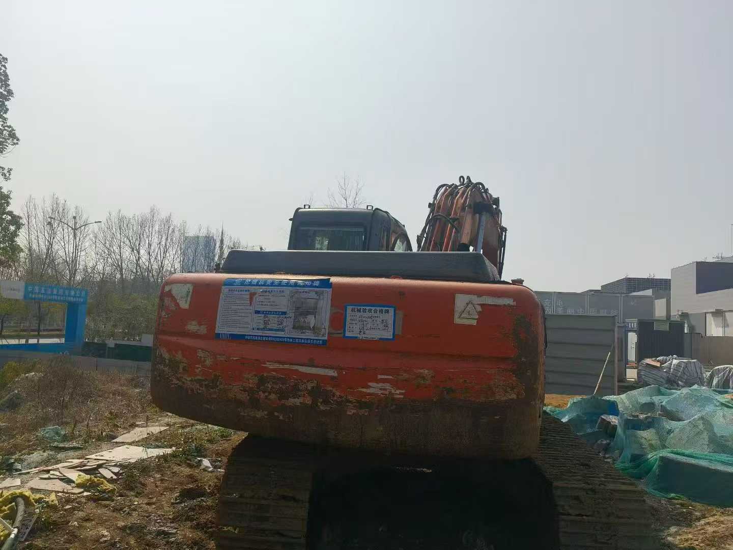 Used Hitachi ZX200-3G Excavator 2011 Model / 3