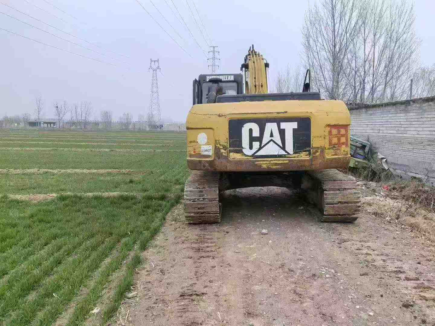 Buy Caterpillar 323 Used Excavator / 2 Used Caterpillar 323 Excavator 2011 Model / 2