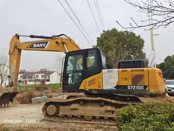 Buy Sany SY215C Used Excavator / 1