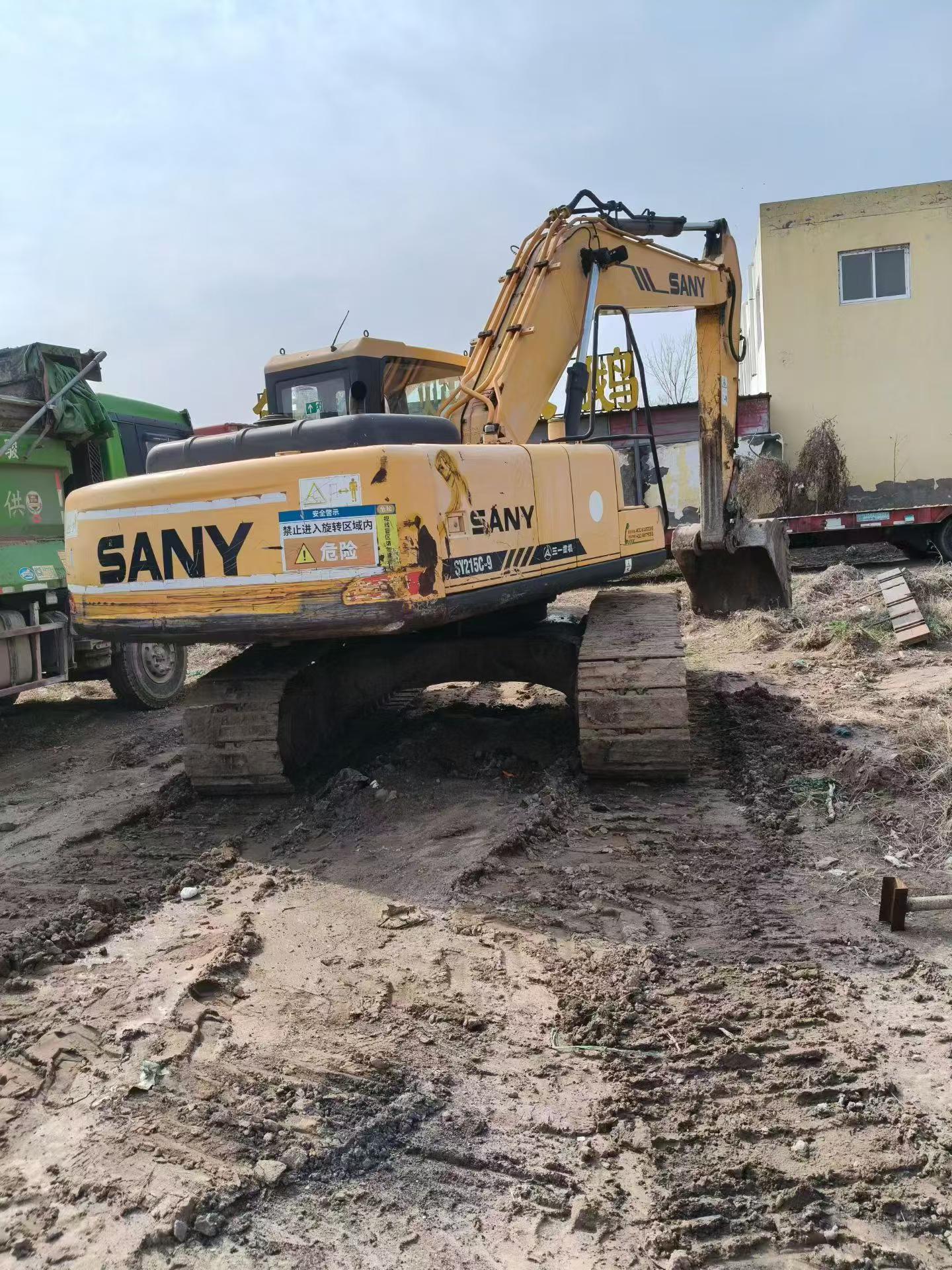 Buy Sany SY215C Used Excavator / 1
