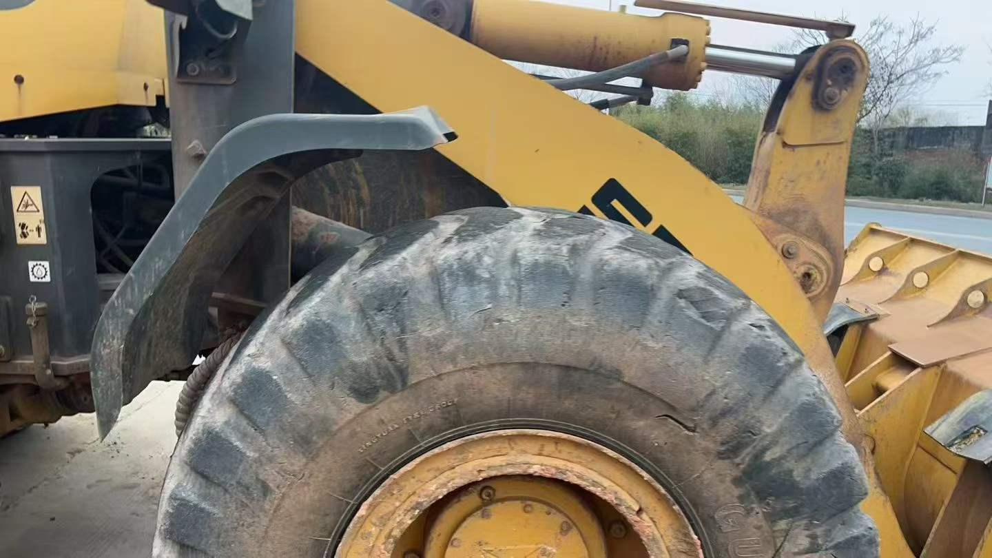 Buy SDLG L952 Used Loader