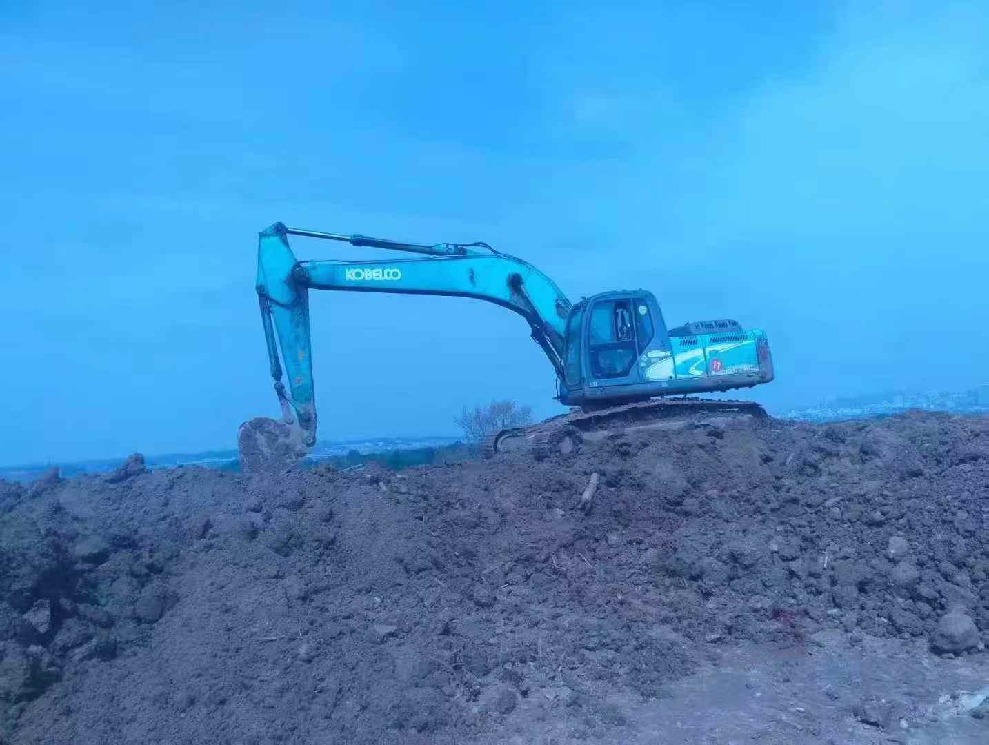 Used Kobelco SK260LC-8 Excavator 2016 Model / 8