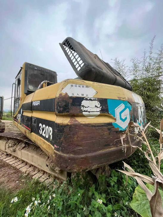Buy Caterpillar 320A Used Excavator / 1