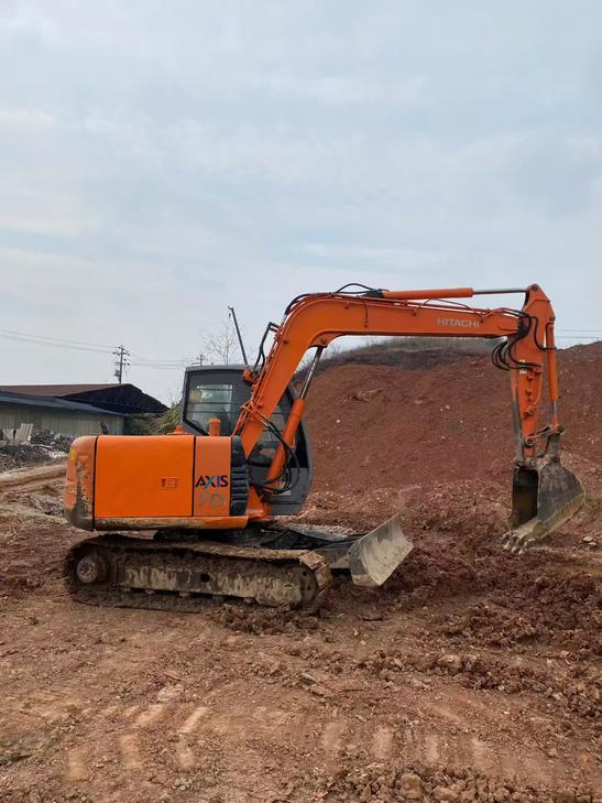 Buy Hitachi EX70 Used Excavator / 1