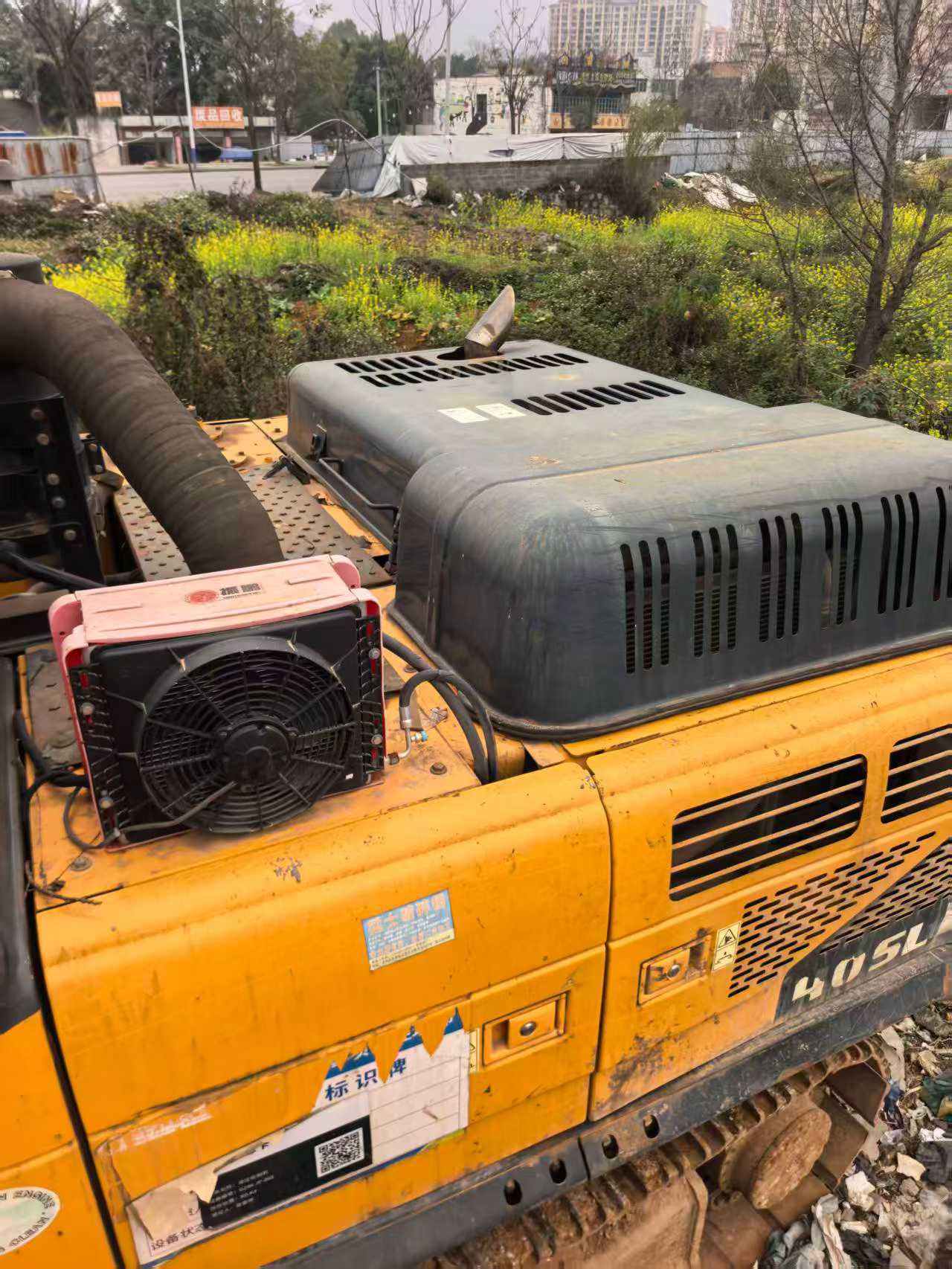 Buy Hyundai R385LVS Used Excavator / 1