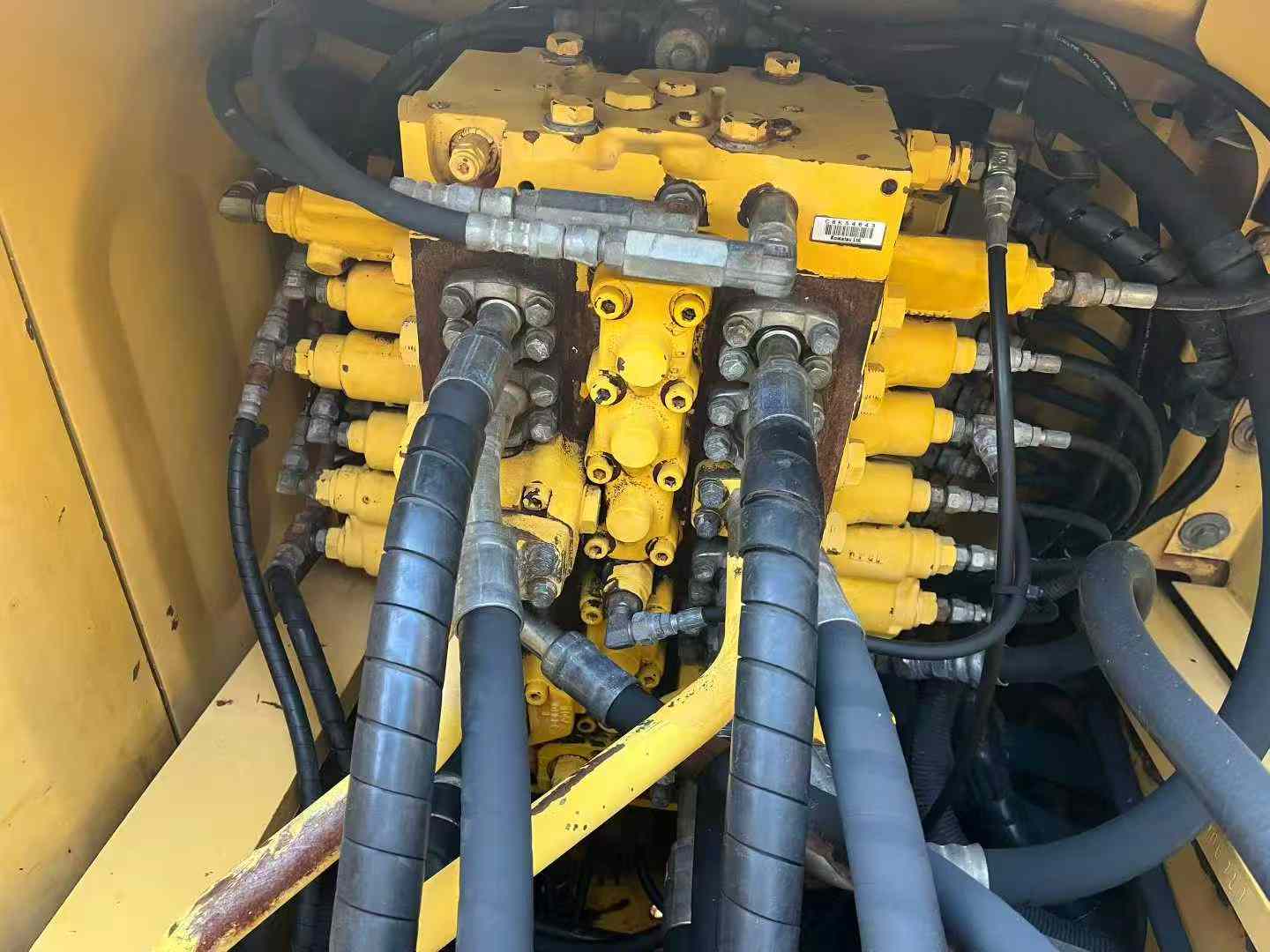 Used Komatsu PC200-8N1 Excavator 2016 Model / 7