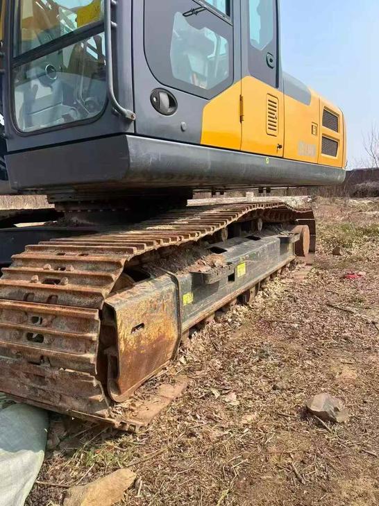 Buy XCMG XE200 Used Excavator / 1