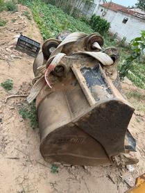 Buy Komatsu PC200-1 Used Excavator / 8 Used Komatsu PC200-1 Excavator 2016 Model / 8