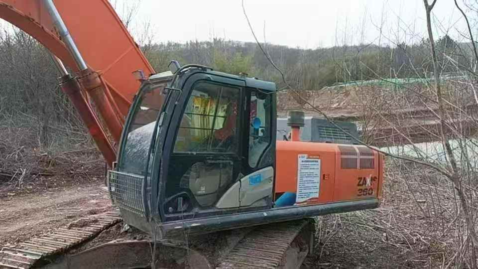Buy Hitachi EX360-5 Used Excavator / 2 Used Hitachi EX360-5 Excavator 2018 Model / 2