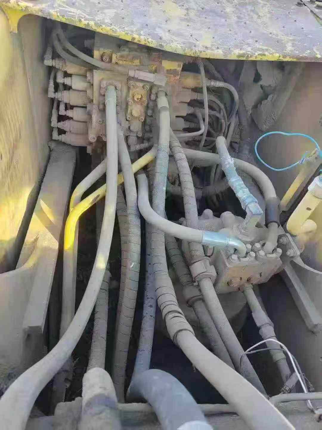 Buy Komatsu PC210LC-8 Used Excavator / 6 Used Komatsu PC210LC-8 Excavator 2011 Model / 6