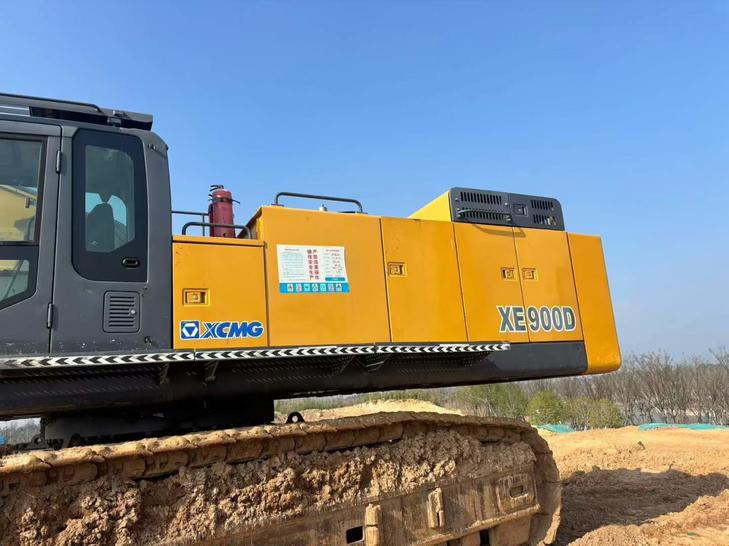 Buy XCMG XE900C Used Excavator / 1