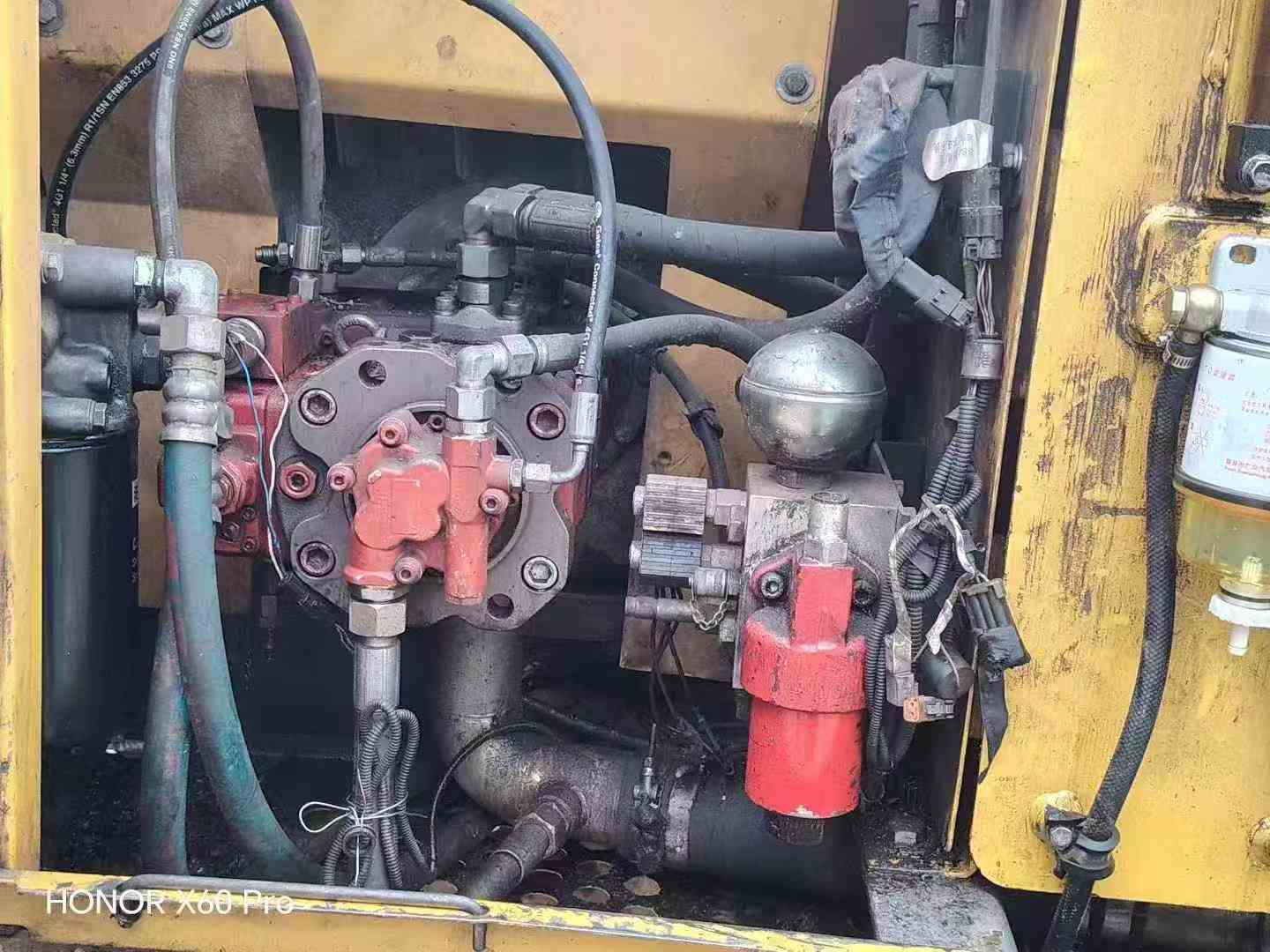 Buy XCMG XE135B Used Excavator / 4 Used XCMG XE135B Excavator 2013 Model / 4