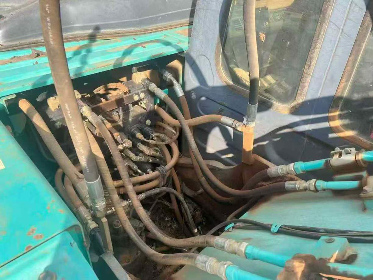 Used Kobelco SK140 Excavator 2014 Model / 7