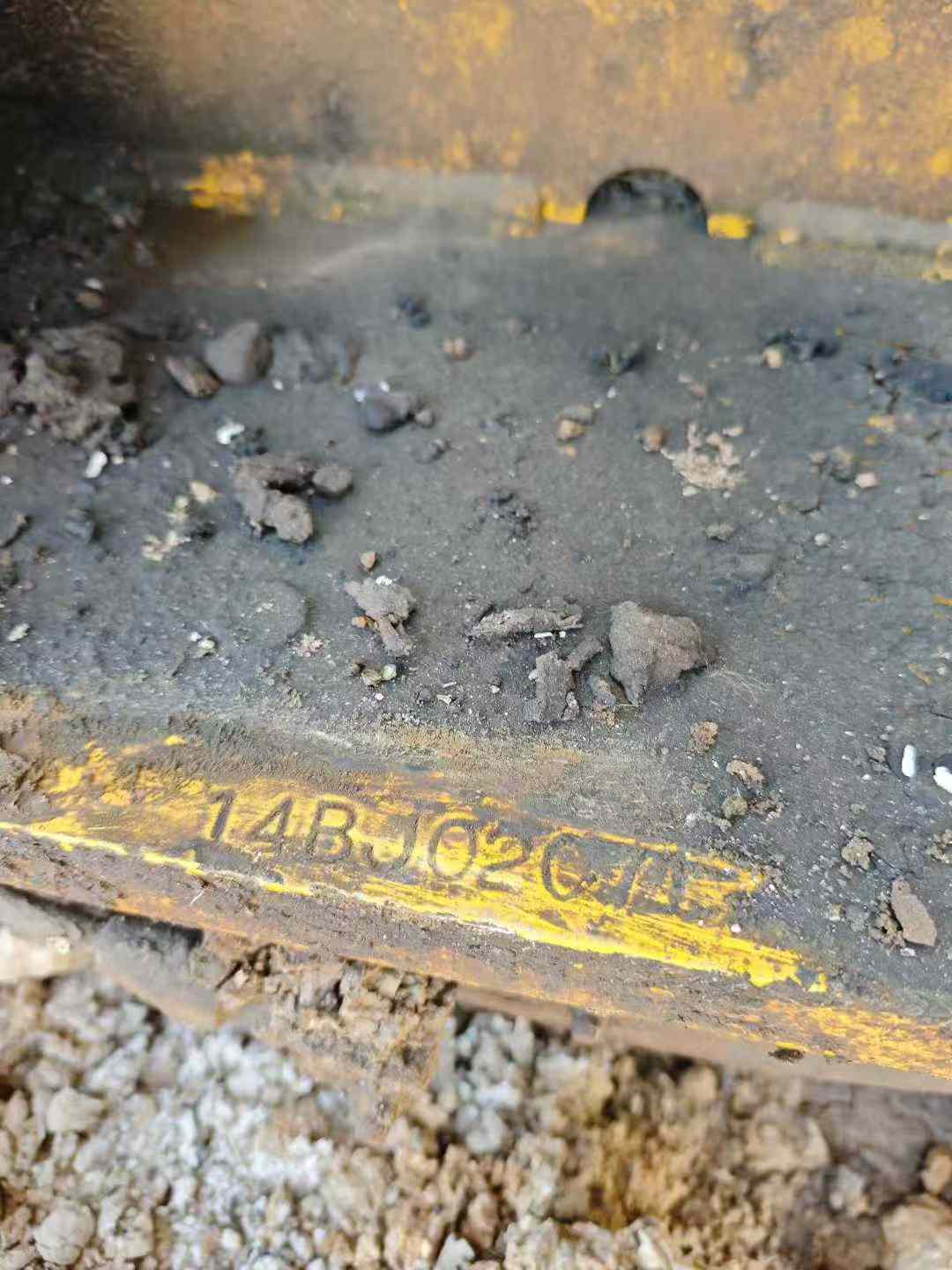 Used Komatsu PC240-6 Excavator 2014 Model / 8