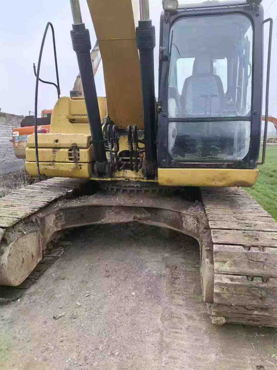 Buy Caterpillar 323 Used Excavator / 3 Used Caterpillar 323 Excavator 2011 Model / 3